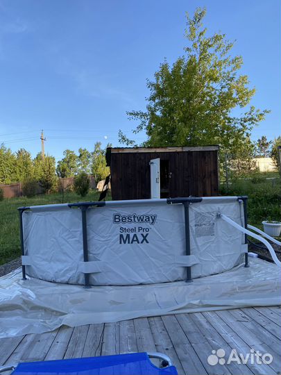 Бассейн каркасный Bestway 305x305x76 с тентом