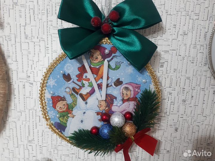 Новогодняя поделка часы