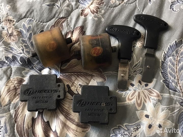 Ролики heelys, заглушки, ключи