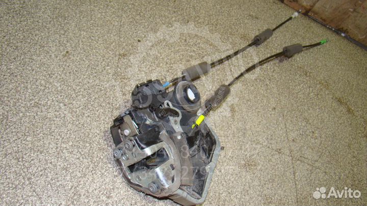 Замок двери задней правой Lexus RX 300/330/350/40