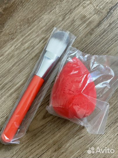 Набор (кисть + спонж)