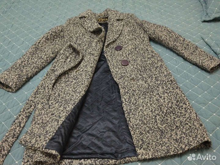 Пальто женское в отличном состоянии