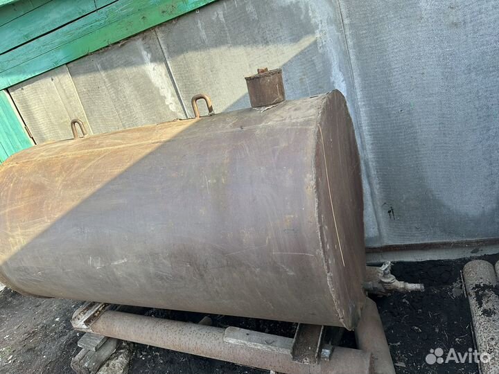 Емкость металлическая