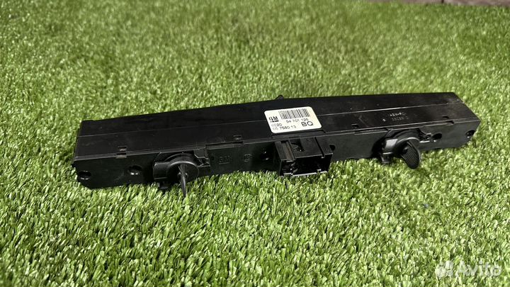 Блок кнопок Opel astra H 94701126