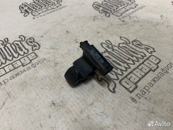 Форсунка омывателя правая Mercedes-Benz S-Class