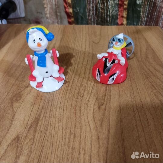 Игрушки из киндера макси