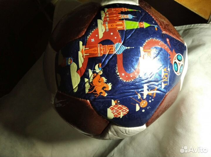 Футбольный мяч чм 2018