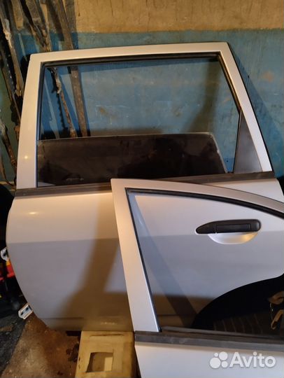 Двери боковые