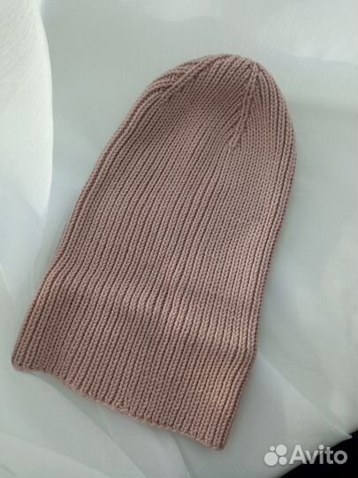 Шапка из мериноса не б/у