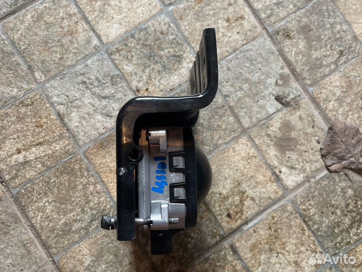 Датчик адаптивного круиз-контроля (дистроник)