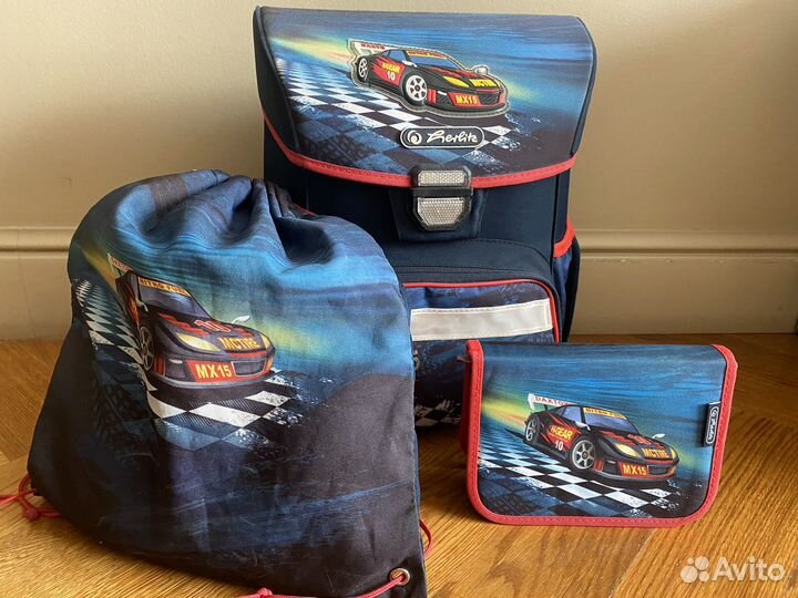 Рюкзак школьный