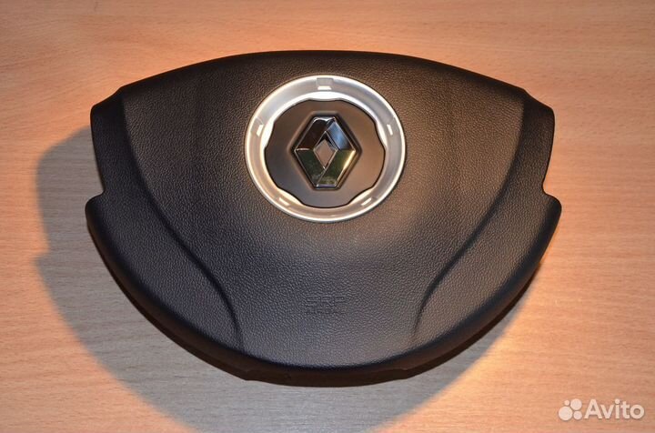 Крышка подушки безопасности Рено Сандеро Логан