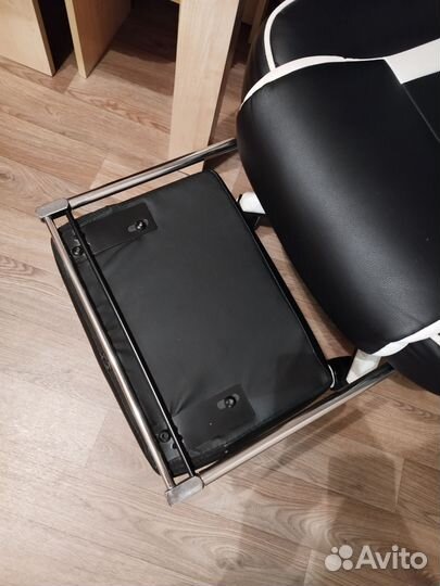 Игровое кресло компьютерное