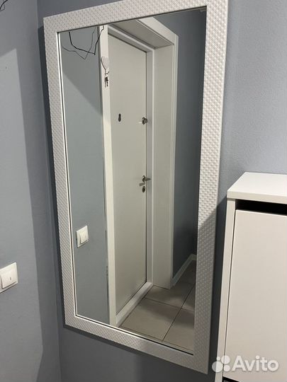 Зеркало настенное