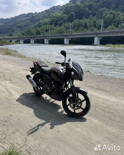 Мотоцикл Bajaj Pulsar 180