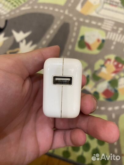 Зарядное устройство Apple 10W USB Power Adapter