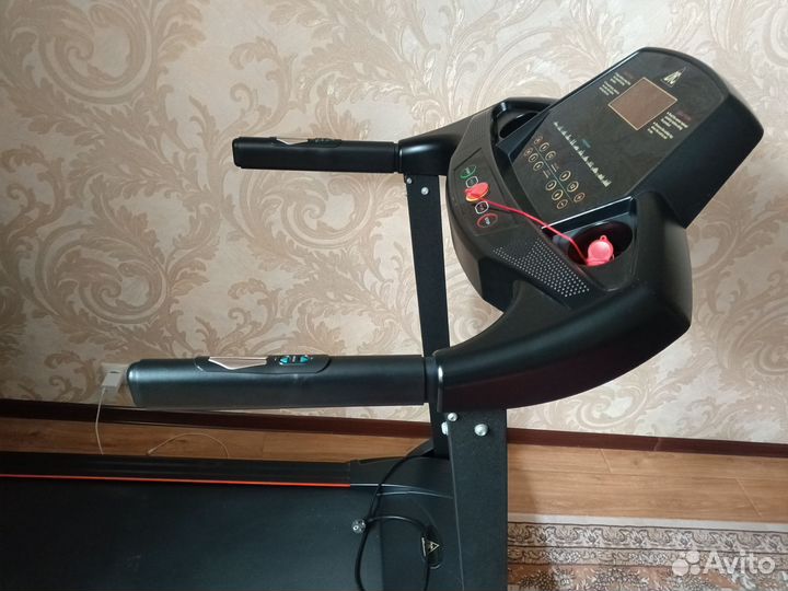 Беговая дорожка dfc