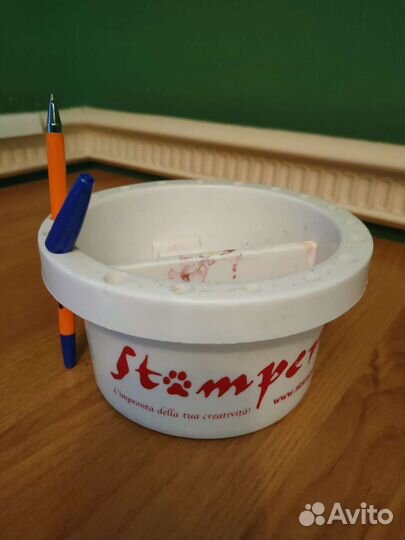 Подставка под кисти для рисования