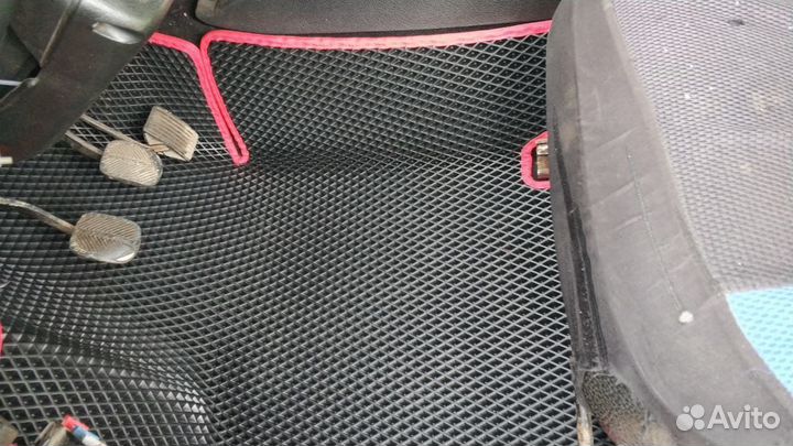 Ева автоковрики 3Д с бортиками Diatto