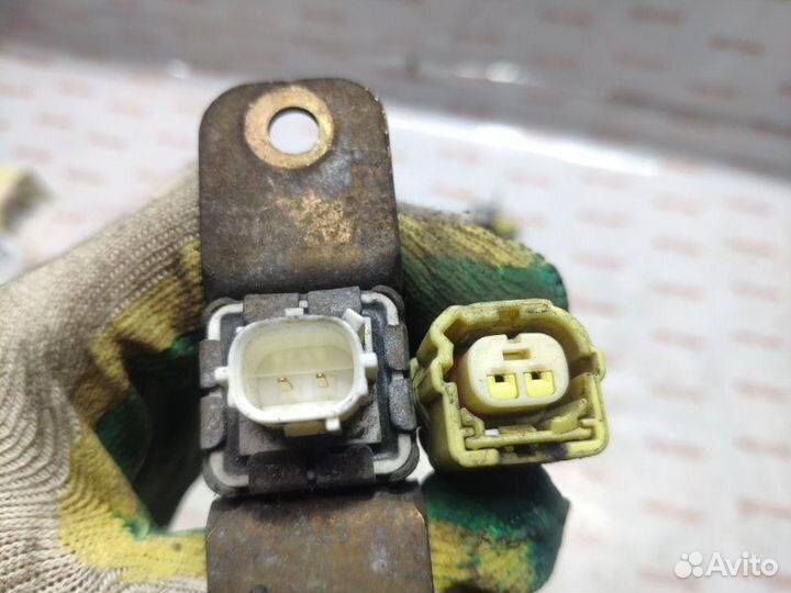 Датчик airbag Mitsubishi Pajero 3 V78W 4M41 2006