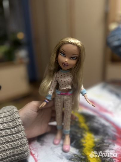 Кукла Bratz