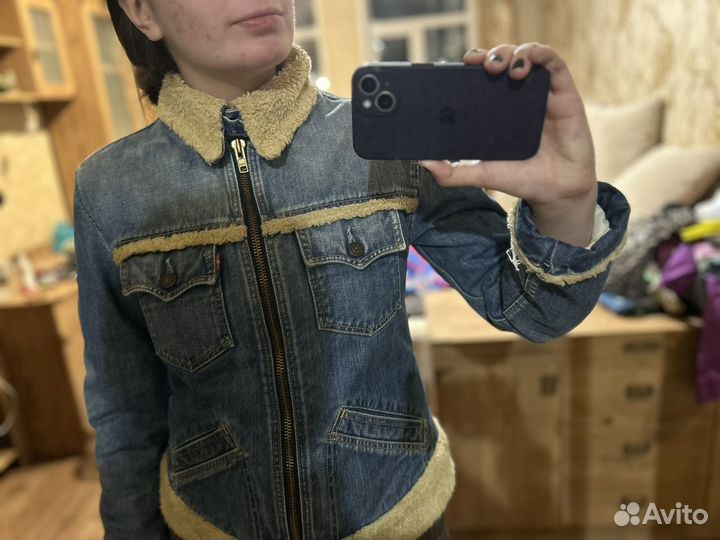 Джинсовая куртка levis S