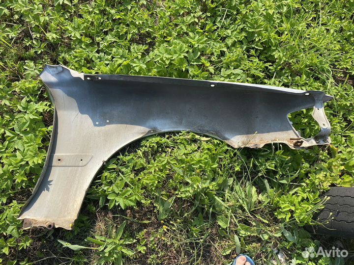 Крыло переднее левое Toyota Chaser X100