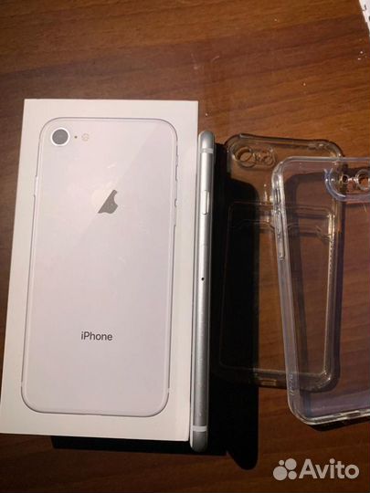 iPhone 8, 64 ГБ