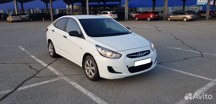 Hyundai Solaris в разбор