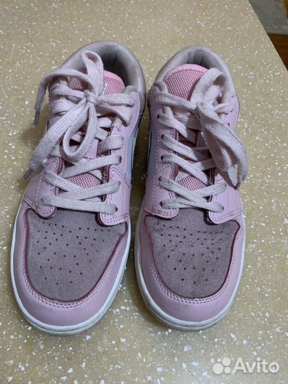 Кроссовки Nike air jordan женские 38 размер