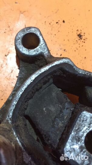 Подушка двигателя на Ford Ka