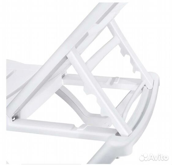 Шезлонг лежак пластиковый