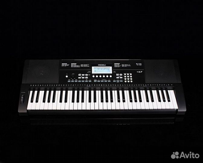 Синтезатор Medeli M17