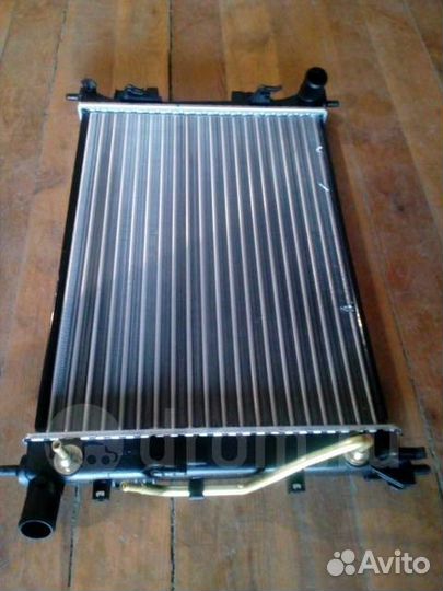 Радиатор Киа Рио,Хендай Солярис автомат 10-17 г