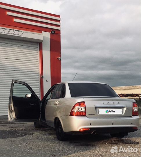 LADA Priora 1.6 МТ, 2009, битый, 200 000 км