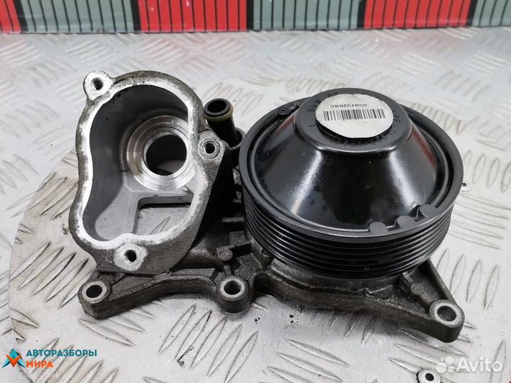 Помпа BMW 5 F07/F10/F11 2011 11518516205