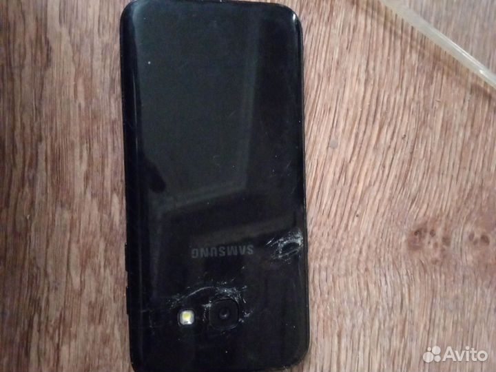 Samsung Galaxy A3 (2017) SM-A320F/DS, 2/16 ГБ