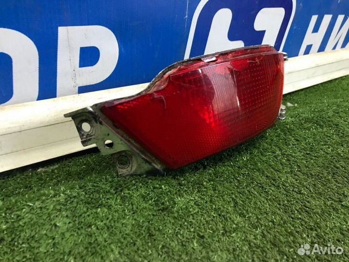 Фонарь противотуманный задний правый Land Rover