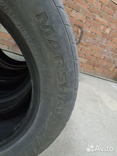 Marshal 7400 23.5/55 R17