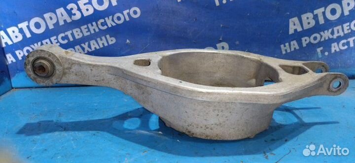 Задний рычаг под пружину Nissan Teana J32 седан