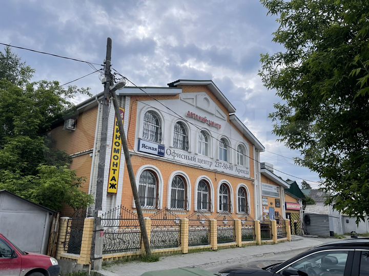 Здание, 452.4 м²