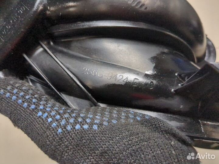 Коллектор впускной Ford Fiesta, 2003