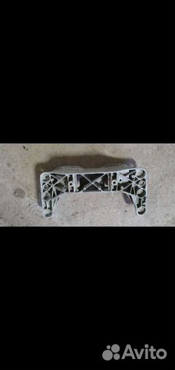 Кронштейн кпп BMW