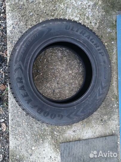 Goodyear Cargo Ultra Grip 245/65 R17