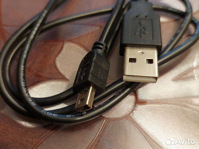 Кабель для зарядки