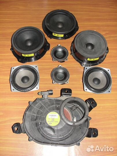 Комплект штатных динамиков