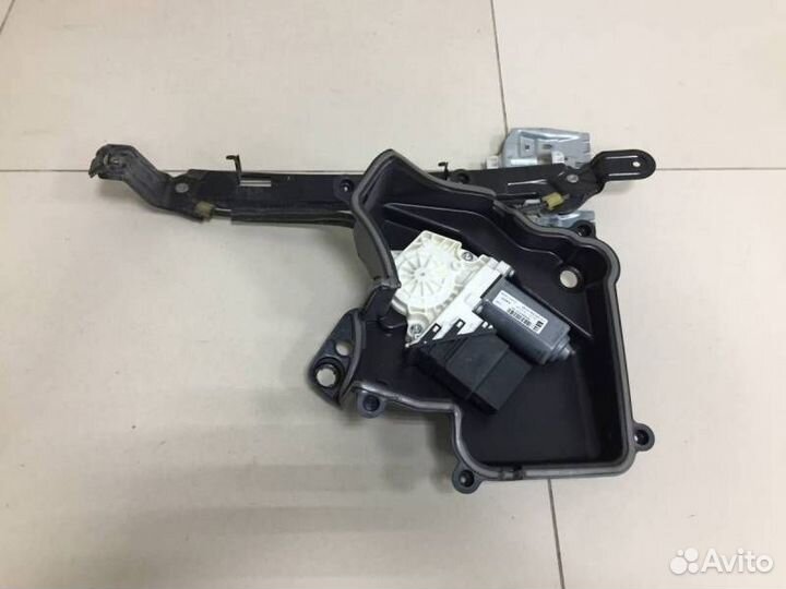 Стеклоподъемник электр. задний левый Seat Leon 1P1