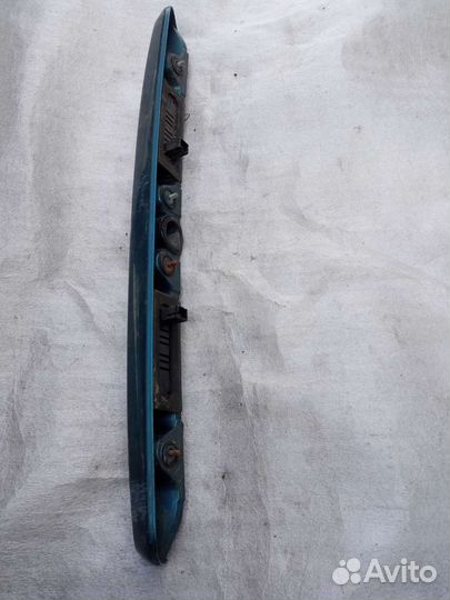 Opel Astra 2 Combi накладка подсветки номера