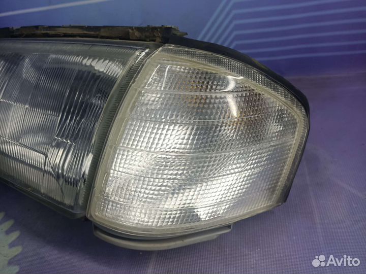 Фара левая Mercedes Benz C-class w202