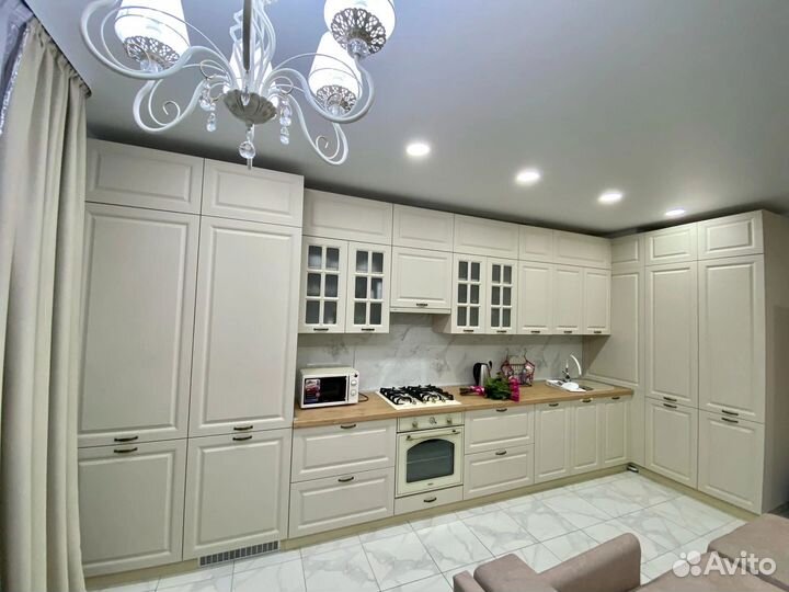 П образная кухня на заказ. Фабрика в Новосибирске